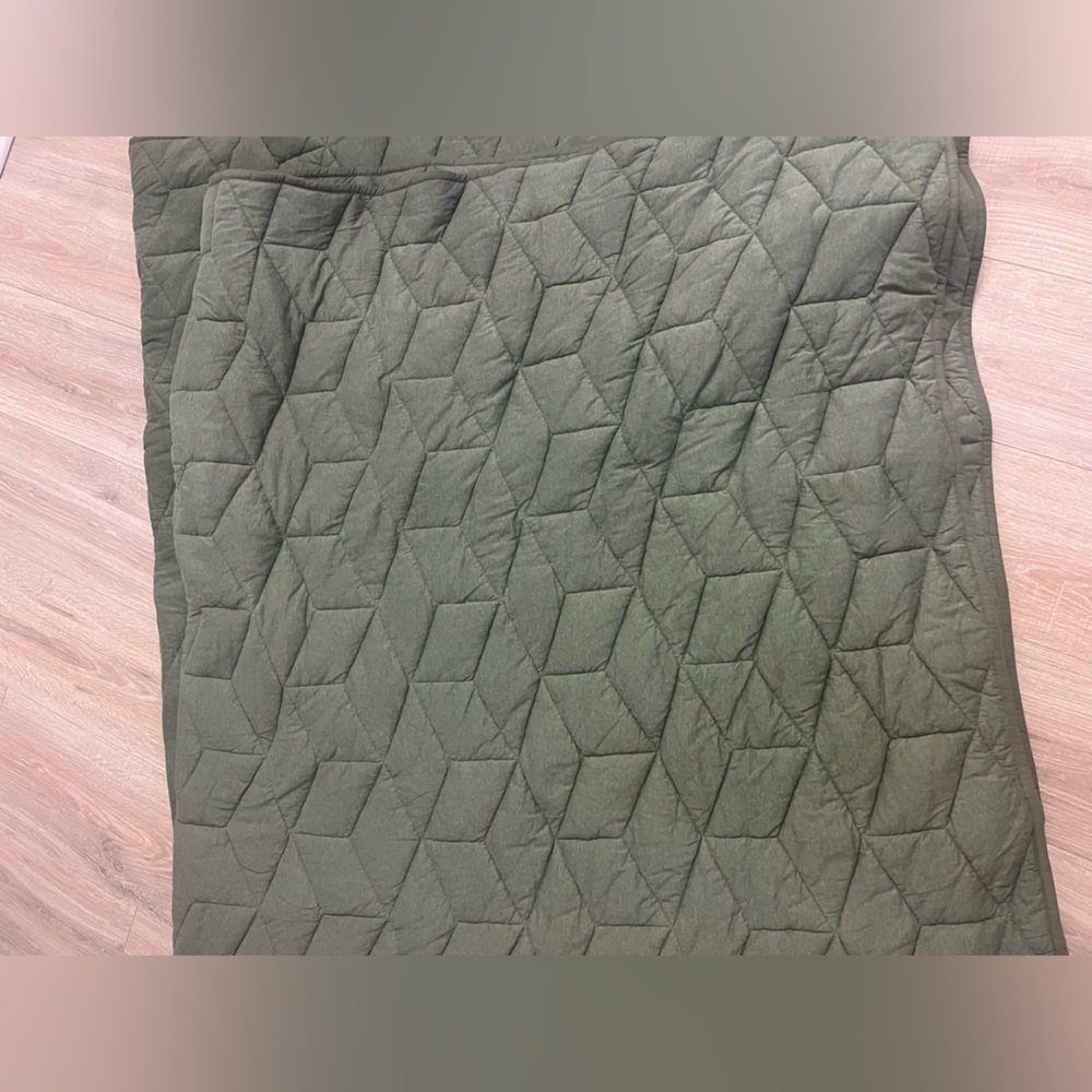 Pottery Barn Kids Jersey Knit Comforter